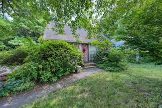 28 Little Fawn Rd, Southington, CT 06489