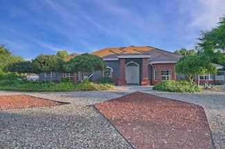 8037 E Morab Ave, Clovis, CA 93619