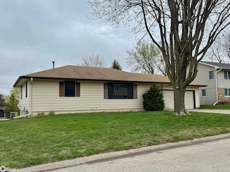 1844 Benjamin St, Carroll, IA 51401