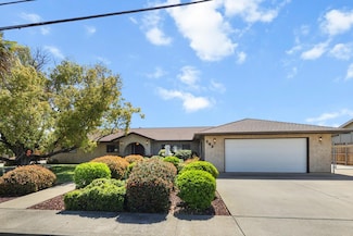703 Givens Rd, Red Bluff, CA 96080
