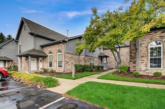 39 Foxcroft Rd Unit 235, Naperville, IL 60565