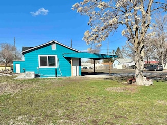 725 N 2nd St, Nyssa, OR 97913