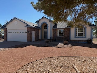 1004 W Camino Al Cielo, Pueblo, CO 81007