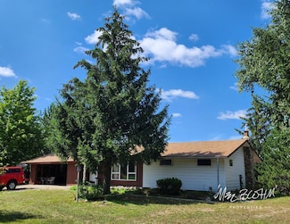 530 Five Lakes Rd, Gaylord, MI 49735