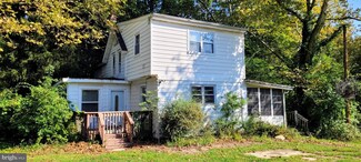 419-421 Center St, Sewell, NJ 08080
