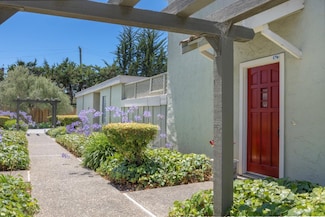 176 Crestview Ct, Watsonville, CA 95076