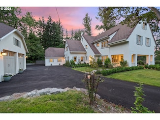 1515 Cherry Ln, Lake Oswego, OR 97034