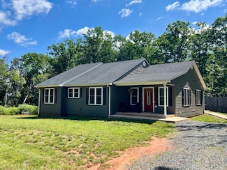 574 N Creek Rd, Appomattox, VA 24522