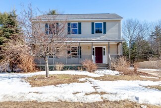 26 Topsham Crossing, Topsham, ME 04086