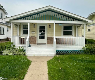 534 Broadway St, West Burlington, IA 52655