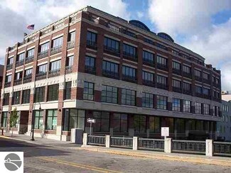 101 N Park St Unit 12&15, Traverse City, MI 49684