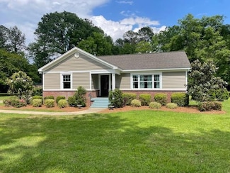 808 N Boulevard Dr, Amory, MS 38821