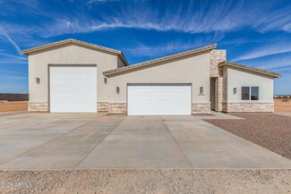 24032 W Redbird Rd, Wittmann, AZ 85361
