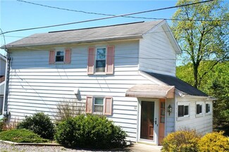 82 Benjamin St, Tarentum, PA 15084