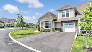 333 Wavell Ave, Yaphank, NY 11980