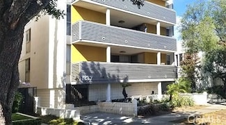 1137 11th St Unit 203, Santa Monica, CA 90403
