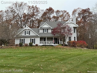 3730 Winding Pine Dr, Metamora, MI 48455