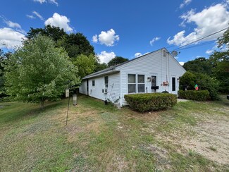 632 Lisbon St, Lisbon Falls, ME 04252