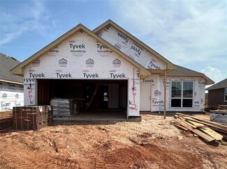 12612 NW 137th St, Yukon, OK 73099