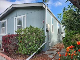 4876 Old Cliffs Rd, San Diego, CA 92120