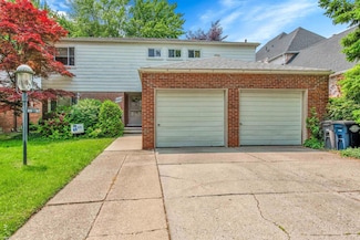 357 Saint Clair Ave, Grosse Pointe, MI 48230