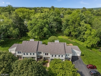 303 Knoll Way, Rocky Hill, NJ 08553
