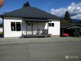 8261 Reece St, Lyman, WA 98263