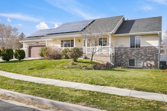 5030 Little Water Peak Dr, Riverton, UT 84096