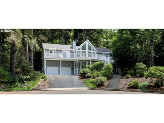 155 Nelchena St, Cannon Beach, OR 97103