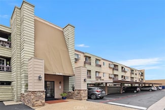 3142 Midway Dr Unit 312, San Diego, CA 92110