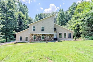 717 Raven Springs Trail, Stone Mountain, GA 30087
