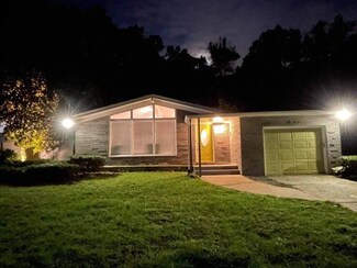 8039 Hemlock Ave, Gary, IN 46403