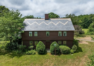 43 Pomeroy Meadow Rd, Southampton, MA 01073