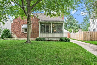 1102 Lake Grove Ave SE, Grand Rapids, MI 49506