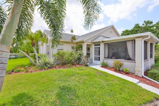 815 Silverthorn Ln, Ruskin, FL 33573