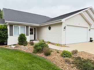 2425 Noel Ct, Oshkosh, WI 54904