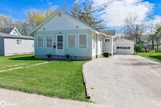 1608 W State St, Marshalltown, IA 50158