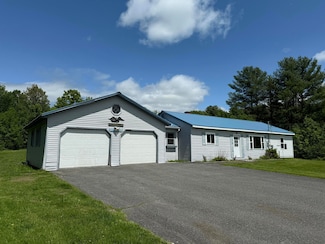 61 Gagnon Rd, Oakland, ME 04963