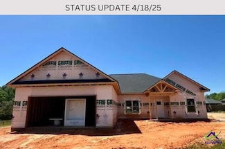 104 Reedy Ct, Perry, GA 31069