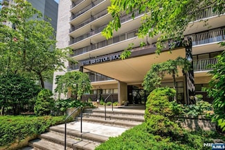 277 Prospect Ave Unit 10C, Hackensack, NJ 07601