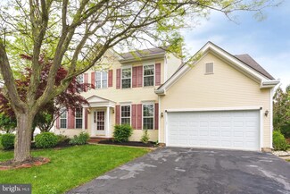 6 Dogwood Dr, Plainsboro, NJ 08536