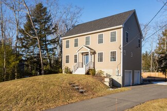 46 Greenbriar Dr, Eliot, ME 03903