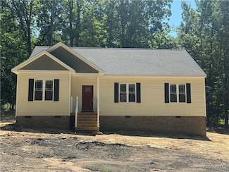 3183 Irvington Rd, Weems, VA 22576