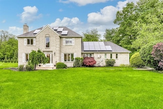 4 Erin Ln, Spring Valley, NY 10977