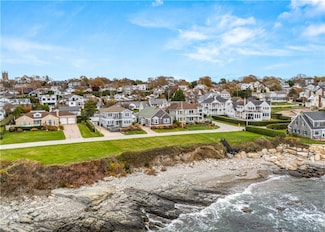 112 Esplanade, Middletown, RI 02842