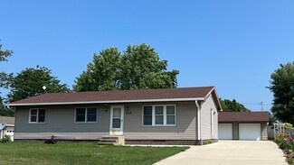 217 Grove St, Fredericksburg, IA 50630
