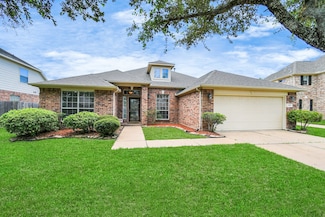 1604 Spring Glen Ln, Pearland, TX 77581