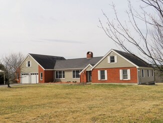 4012 Spear St, Shelburne, VT 05482