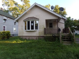 115 E Ash St, Watseka, IL 60970