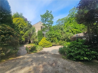 66 Shadbush Rd, Wakefield, RI 02879
